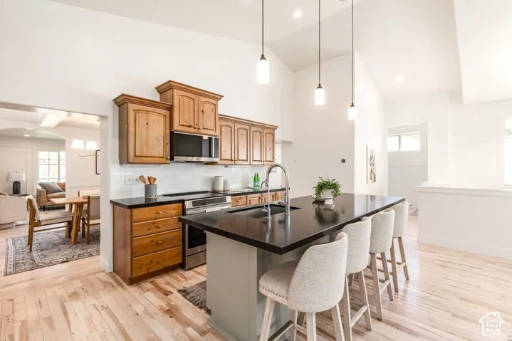3704 S 2455 E, Salt Lake City, Utah 84109