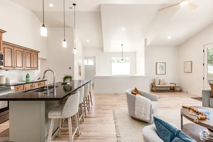 3704 S 2455 E, Salt Lake City, Utah 84109
