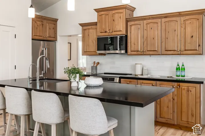 3704 S 2455 E, Salt Lake City, Utah 84109