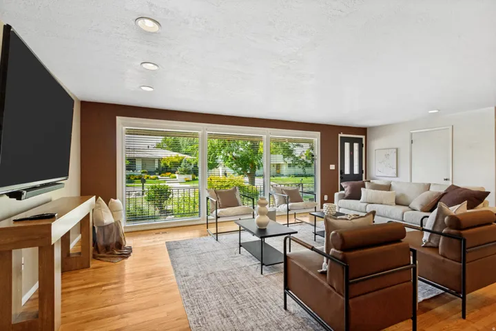 2463 E Arnett Dr, Millcreek, Utah 84109