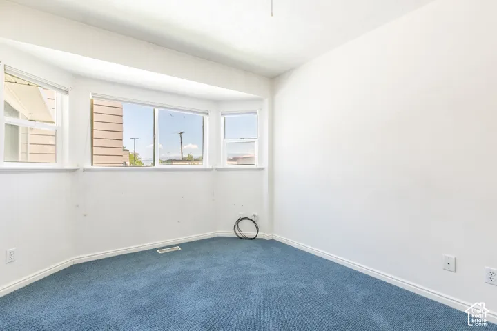 Featuring Bay Box Windows, walk-in closet and Full Bath with a skylignt