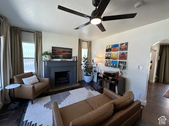 4662 S Rainbow Dr, Salt Lake City, Utah 84107