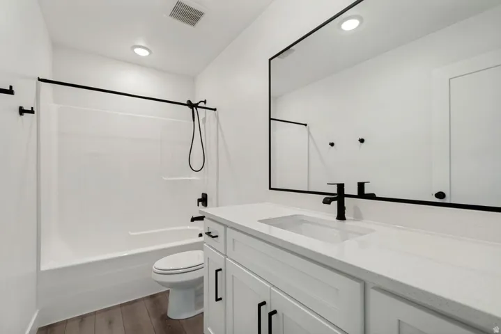 5275 N Greenfield Way #314, Eagle Mountain, Utah 84005