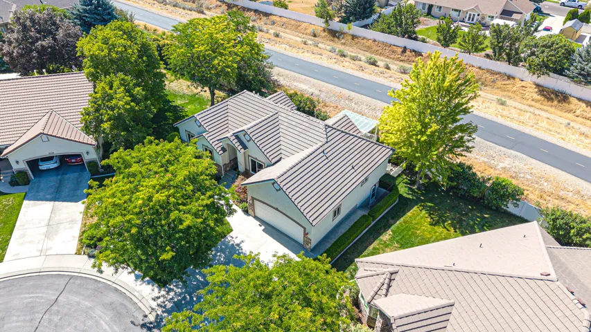 9579 N Apple Ct, Cedar Hills, Utah 84062