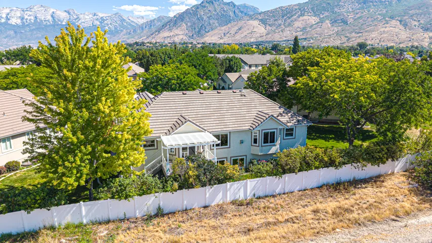 9579 N Apple Ct, Cedar Hills, Utah 84062