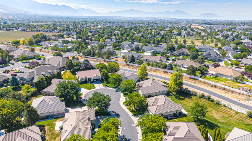9579 N Apple Ct, Cedar Hills, Utah 84062