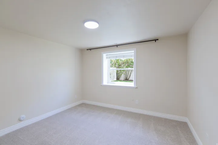 9579 N Apple Ct, Cedar Hills, Utah 84062