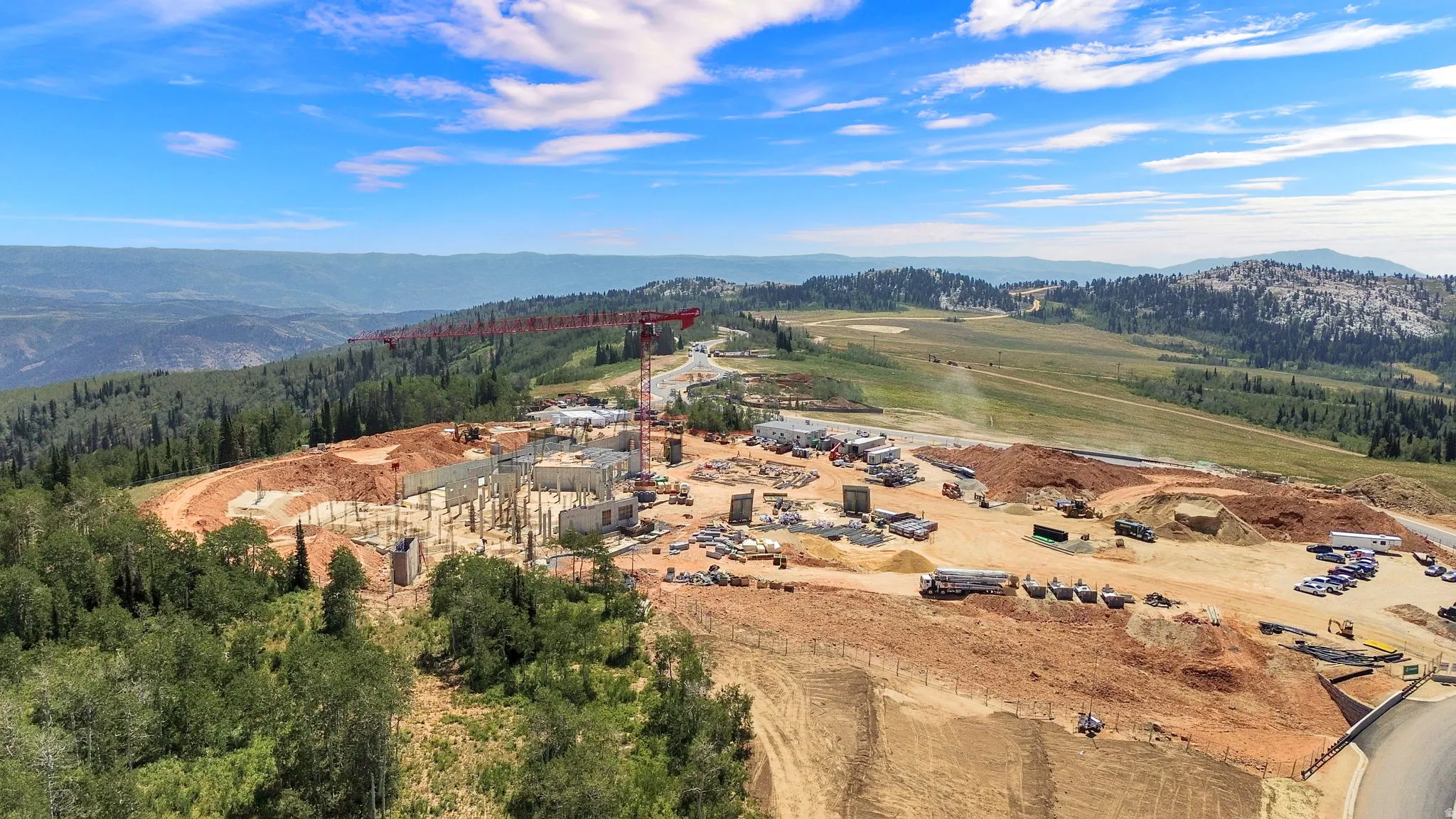 Private Arc Lodge under construction and in close proximity to building lot.