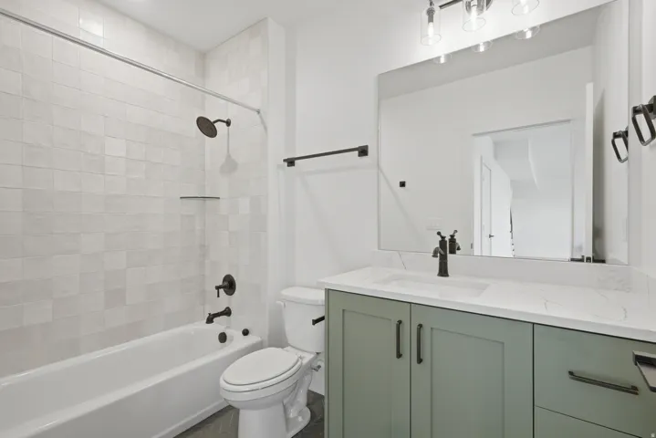 Basement Ensuite Bathroom