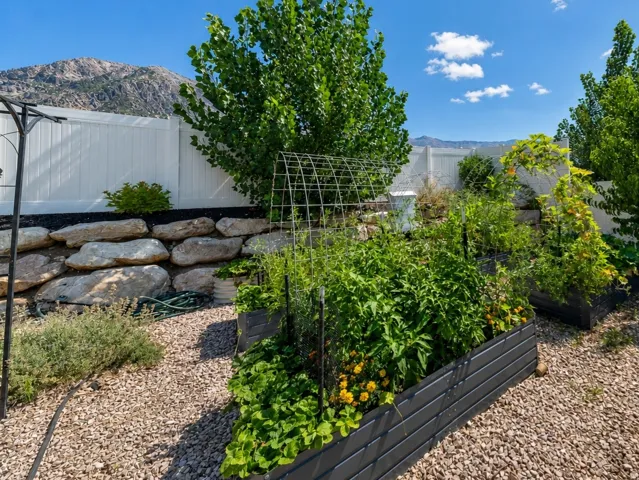 186 E 3900 N, North Ogden, Utah 84414