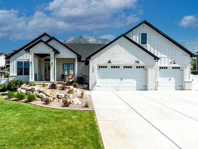 186 E 3900 N, North Ogden, Utah 84414
