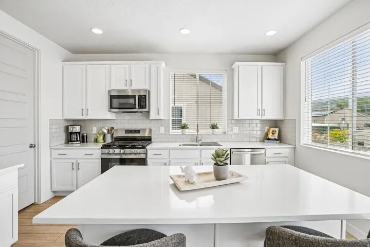 2636 S Sinbad Way, Magna, Utah 84044