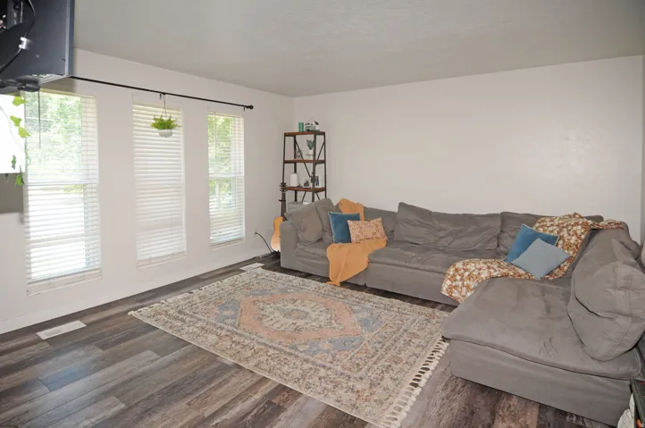 4760 Burch Creek Dr, South Ogden, Utah 84403