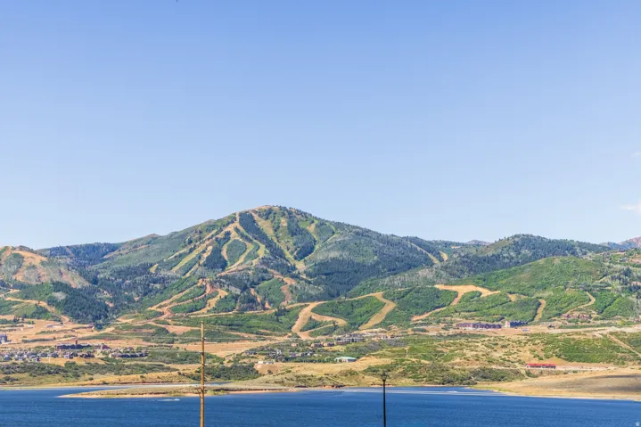 11698 N Deep Water Dr #318, Hideout, Utah 84036