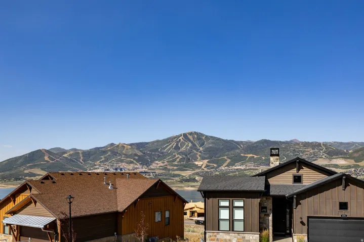 11698 N Deep Water Dr #318, Hideout, Utah 84036