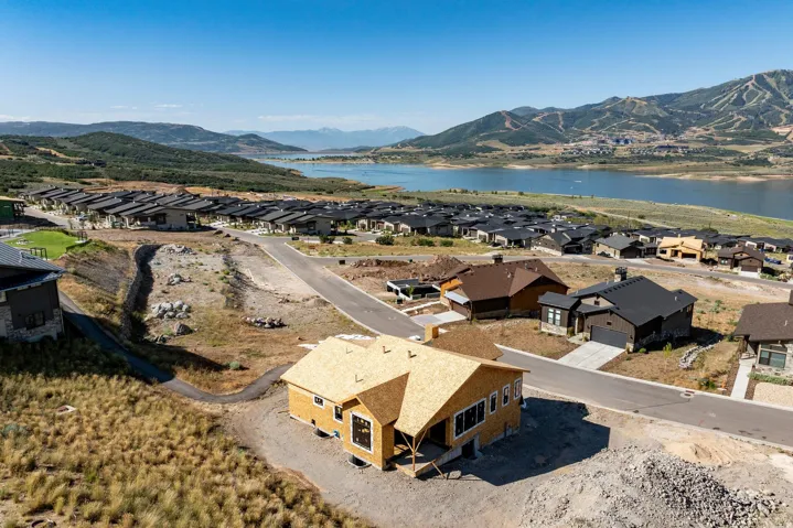 11698 N Deep Water Dr #318, Hideout, Utah 84036