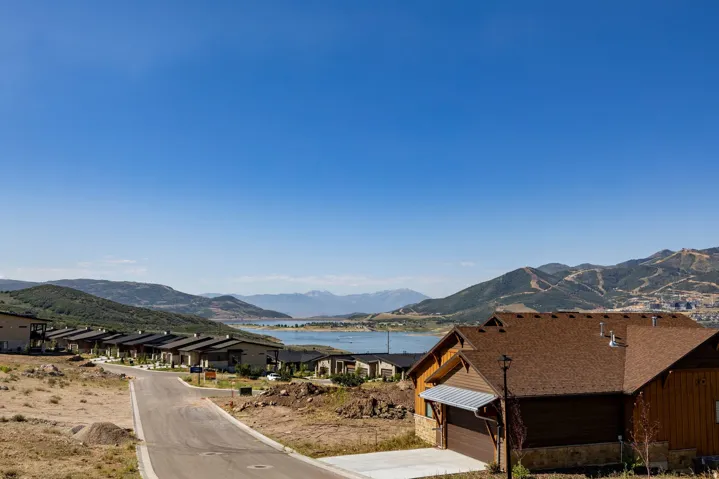 11698 N Deep Water Dr #318, Hideout, Utah 84036