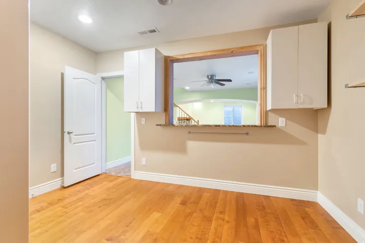 971 S Kays Dr, Kaysville, Utah 84037