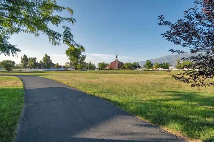 971 S Kays Dr, Kaysville, Utah 84037