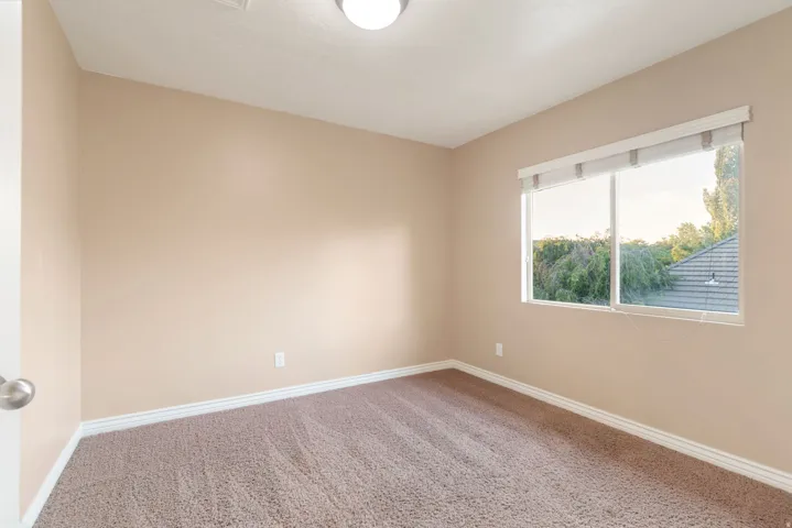 971 S Kays Dr, Kaysville, Utah 84037