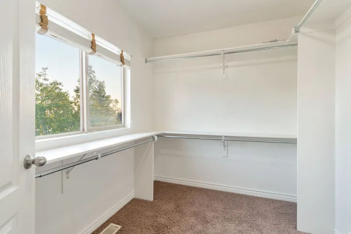 971 S Kays Dr, Kaysville, Utah 84037