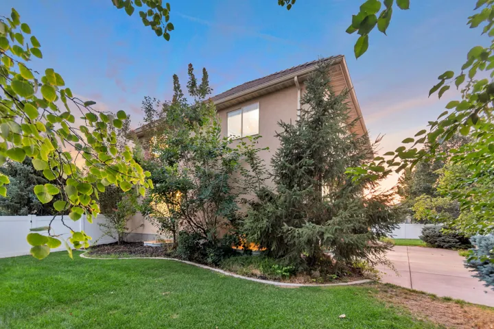 971 S Kays Dr, Kaysville, Utah 84037