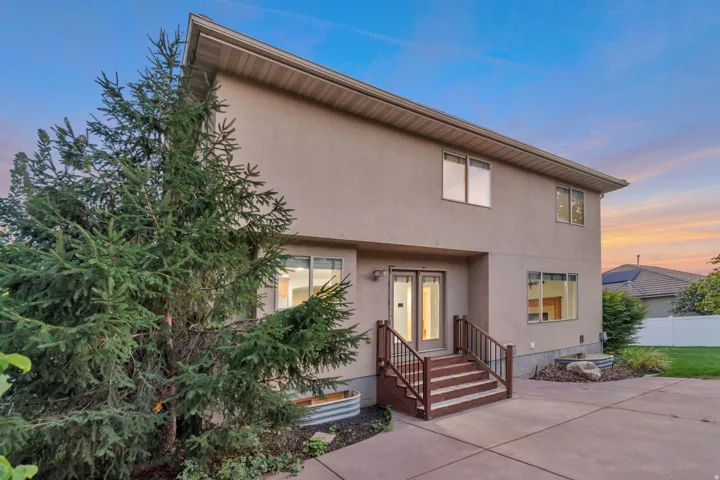 971 S Kays Dr, Kaysville, Utah 84037