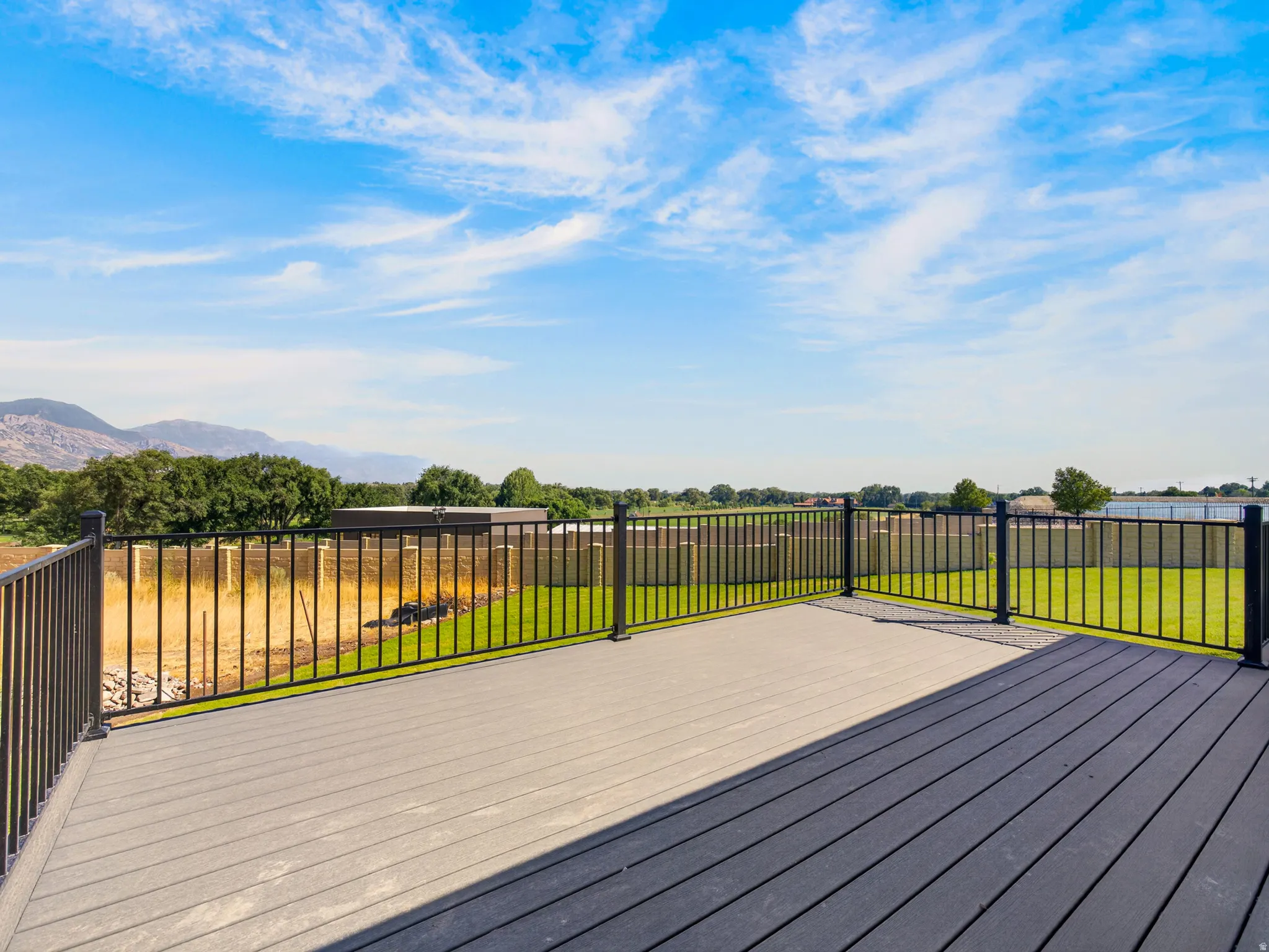 Large deck with mountain views