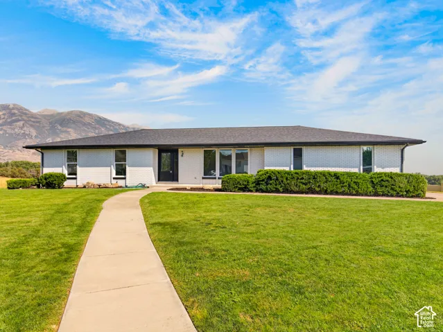 Beautifully remodeled ranch in Highland
