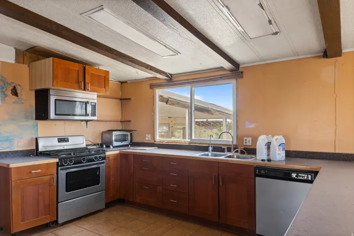 113 S Lisbon Valley Rd, La Sal, Utah 84530