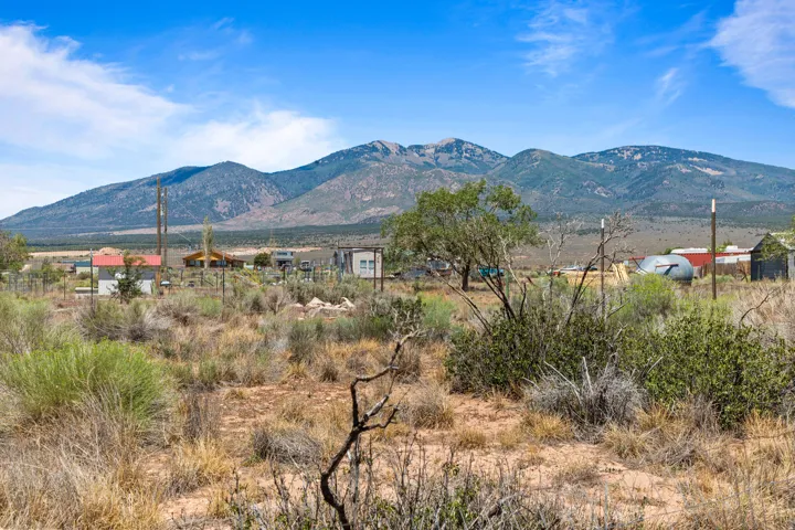 113 S Lisbon Valley Rd, La Sal, Utah 84530
