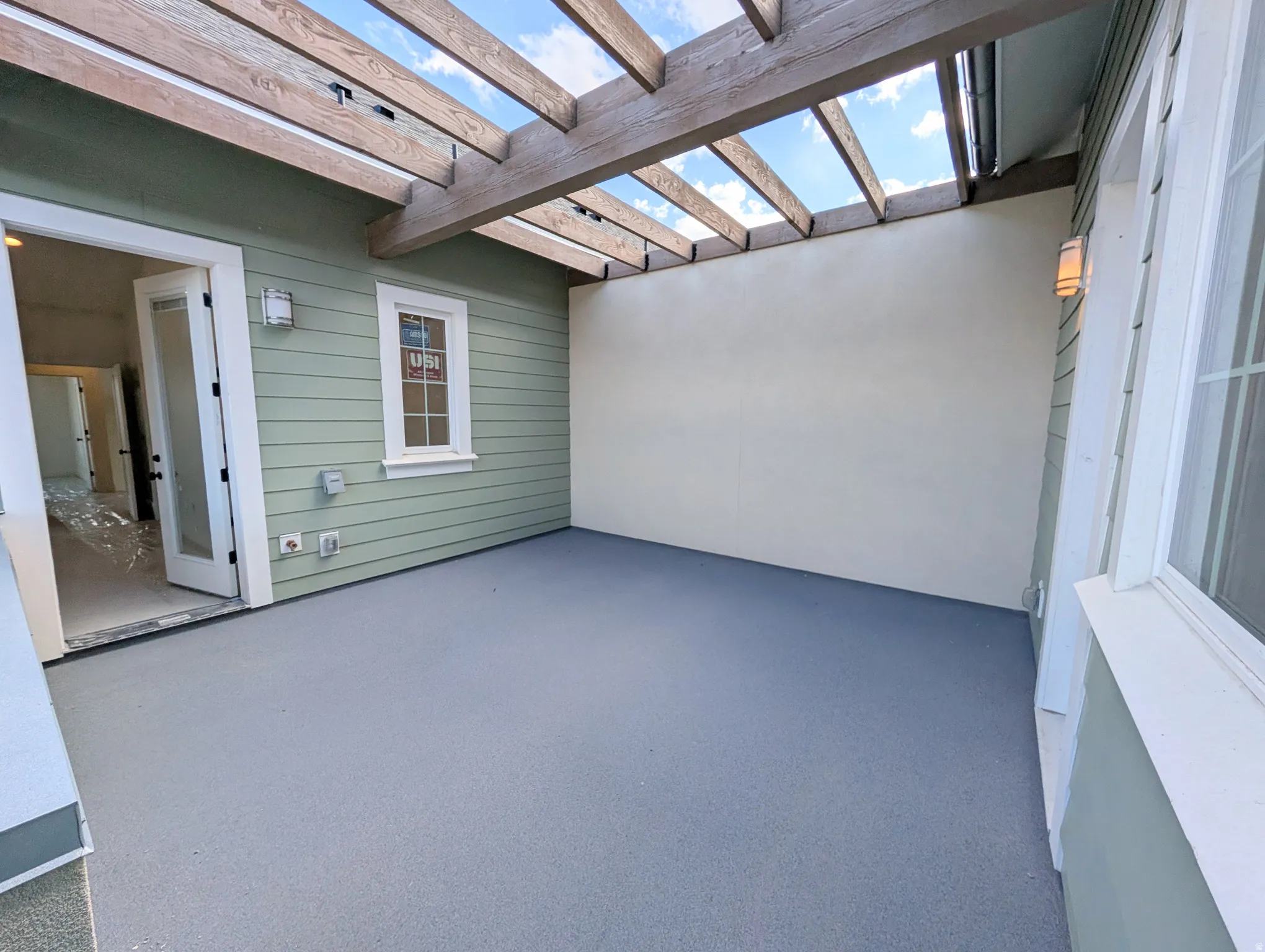 *Interior finished photos are of a previously built home of the same floor plan for example purposes. Upgrades and finishes vary.*