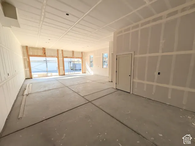 *Interior finished photos are of a previously built home of the same floor plan for example purposes. Upgrades and finishes vary.*