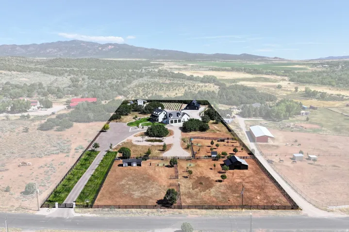 2439 E 1500 S, New Harmony, Utah 84757