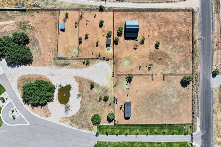 2439 E 1500 S, New Harmony, Utah 84757