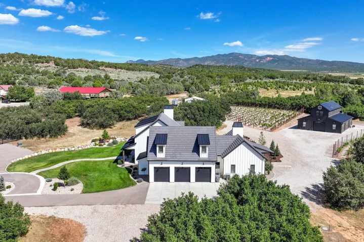2439 E 1500 S, New Harmony, Utah 84757