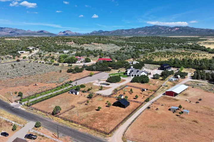 2439 E 1500 S, New Harmony, Utah 84757