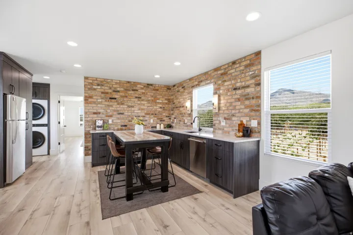 2439 E 1500 S, New Harmony, Utah 84757