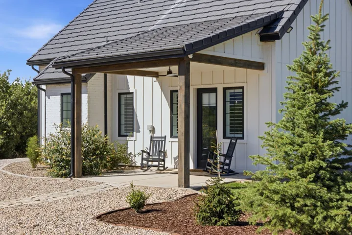 2439 E 1500 S, New Harmony, Utah 84757