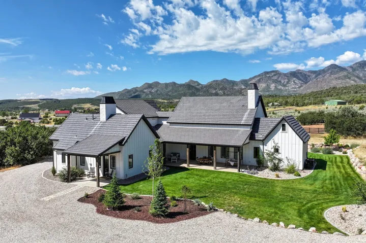 2439 E 1500 S, New Harmony, Utah 84757