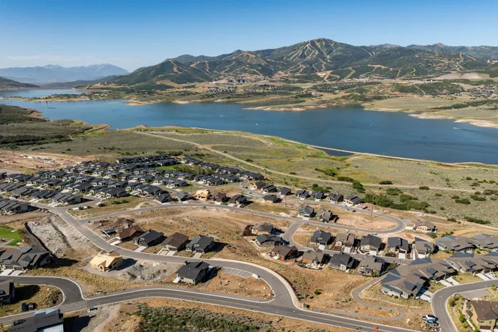 411 E Kayak Dr #211, Hideout, Utah 84036