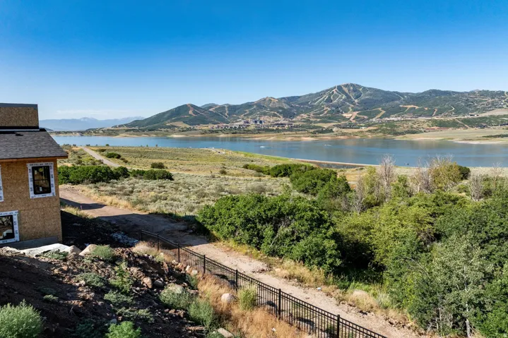 411 E Kayak Dr #211, Hideout, Utah 84036