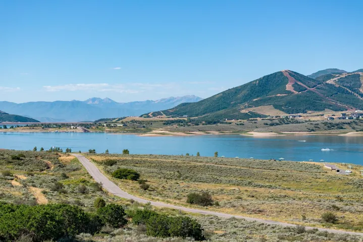 411 E Kayak Dr #211, Hideout, Utah 84036