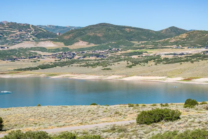 411 E Kayak Dr #211, Hideout, Utah 84036