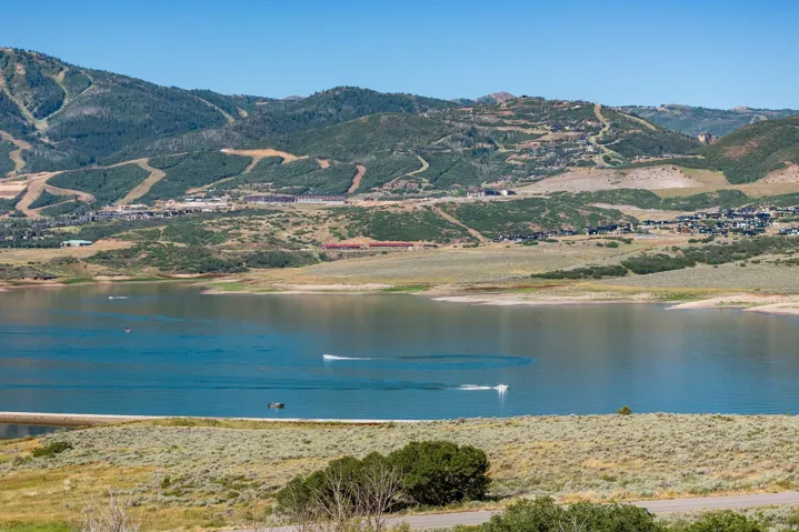 411 E Kayak Dr #211, Hideout, Utah 84036
