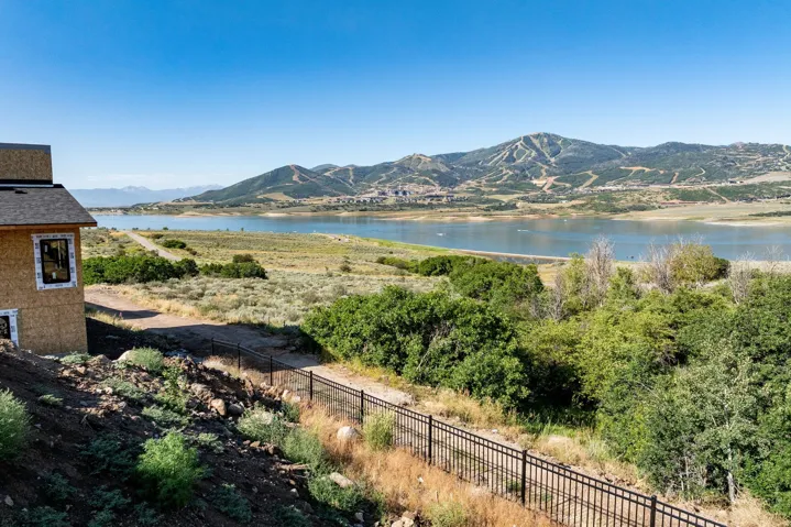 411 E Kayak Dr #211, Hideout, Utah 84036