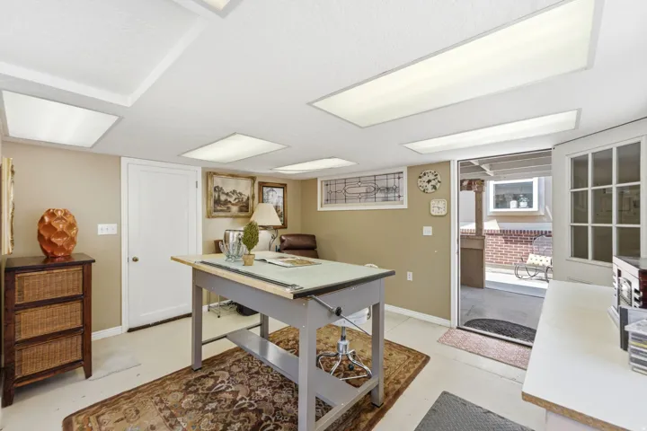 Separate studio heated/ac