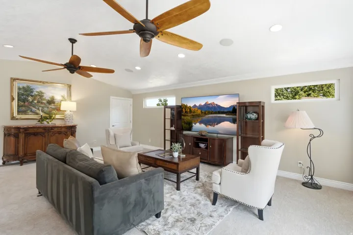 6259 S Boxwood Rd, Holladay, Utah 84121
