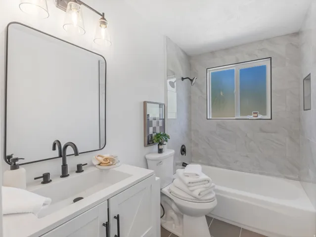 9443 S Electra St, Sandy, Utah 84094
