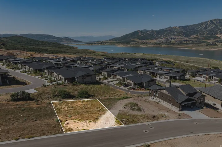 512 E Kayak Dr #309, Hideout, Utah 84036
